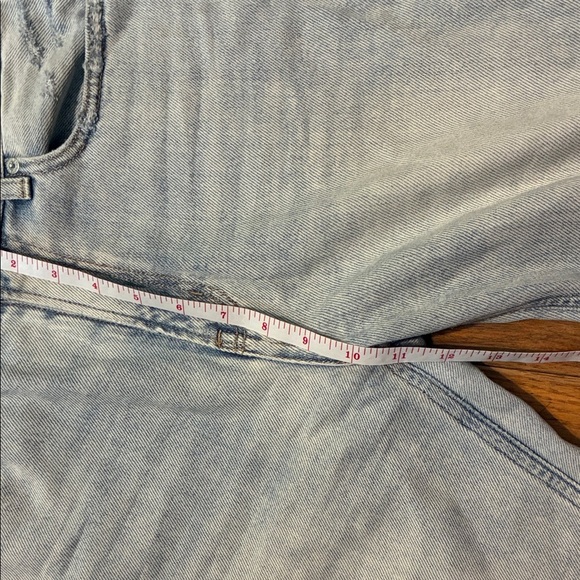 American Eagle Outfitters Light Wash Straight Leg Jeans - Picture 11 of 14